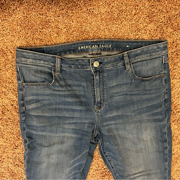 American Eagle NE(X)T Level Stretch Jegging Medium Wash Size 18 Regular - Picture 2 of 5